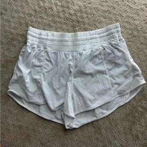 Lululemon 2.5 inch high rise white hotty hot shorts